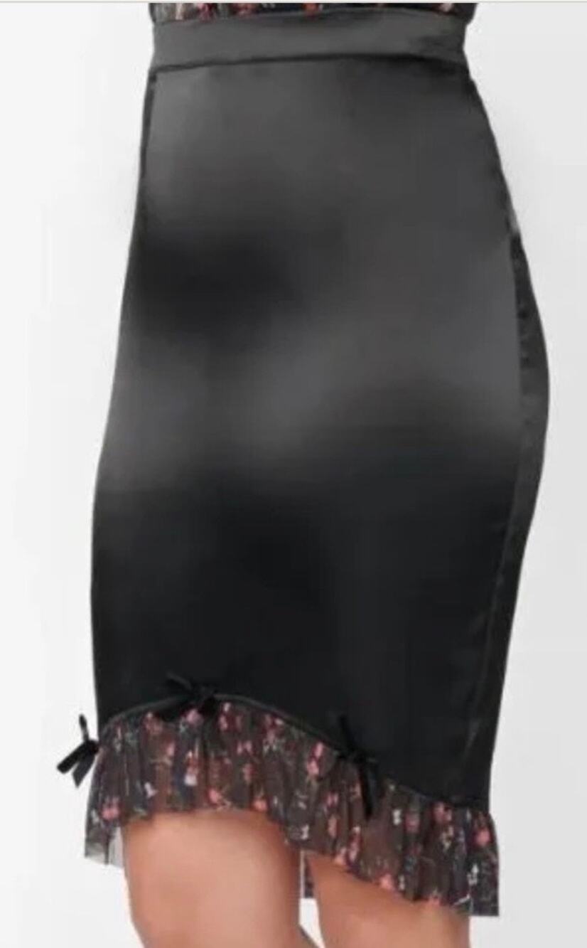 Unique Vintage Betty Boop Black Wiggle Skirt M 6 8 NWOT